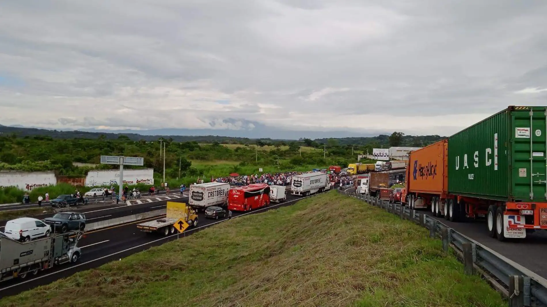 bloqueo de carretera xalapa veracruz